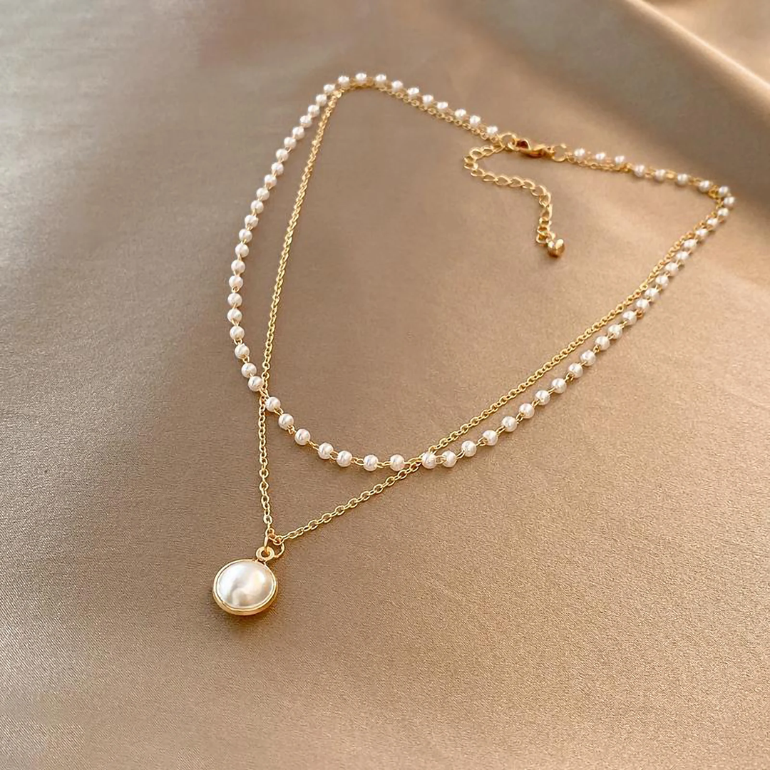 Collier élégant avec des perles de luxe