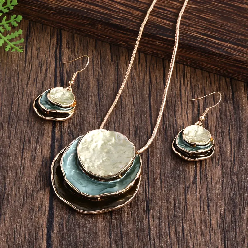 Ensemble vintage élégant de blauer Lagenstein pour des occasions stylées et exceptionnelles