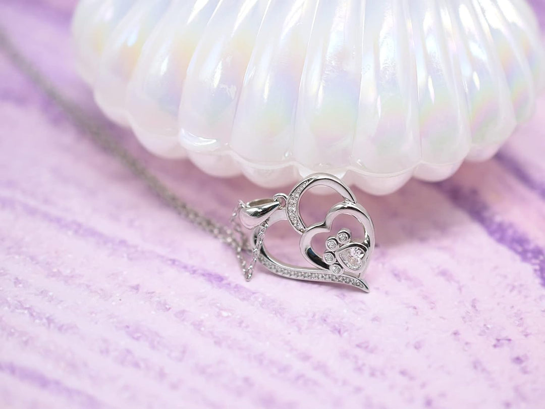 Sterlingsilberkette mit Pfotenabdruck und Herzchen, mit Zirkonia besetzt.