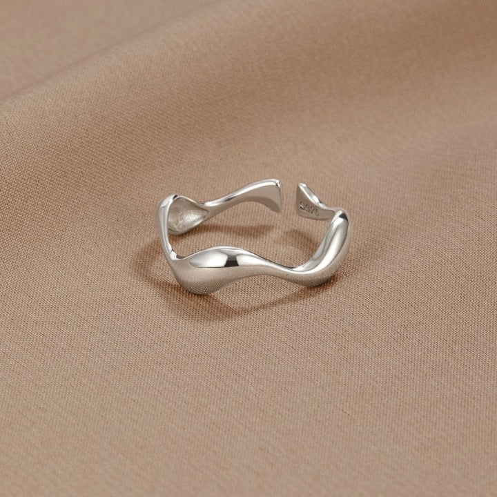Waves - Minimalistischer Ring