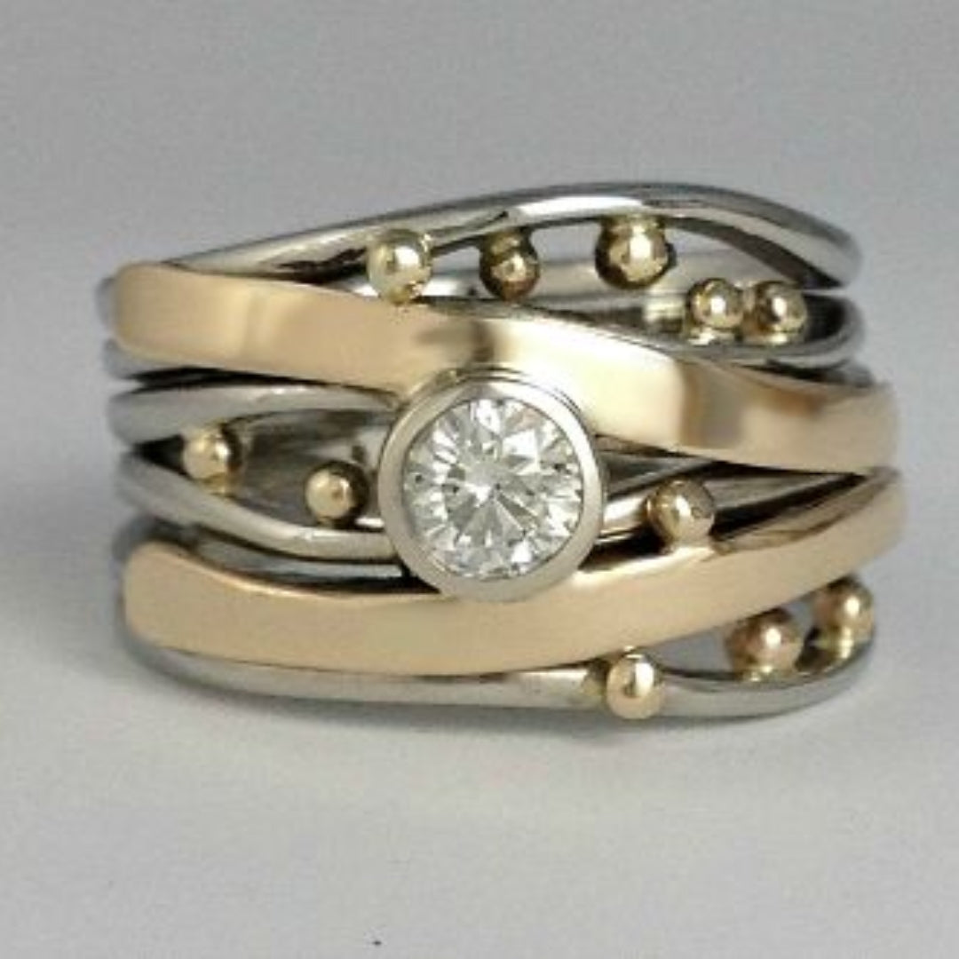 Royal - Elegant Vintage Anneau en zirconium incrusté d'or pour un look royal