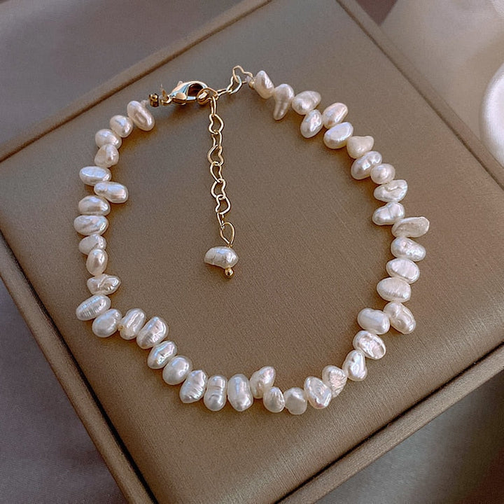 Bracelet élégant en perles Céline - ajoutez du luxe à votre style