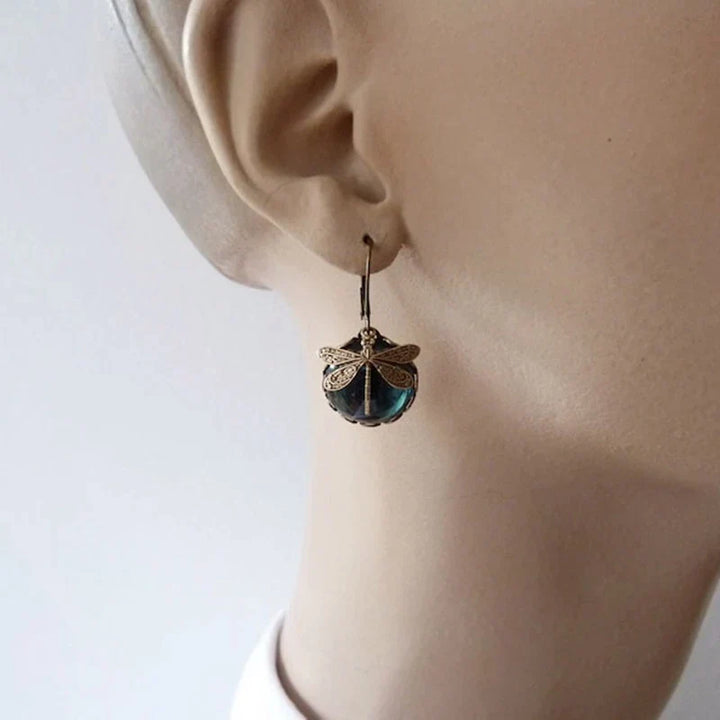 Boucles d'oreilles enchantées en cristal avec libellule en or antique