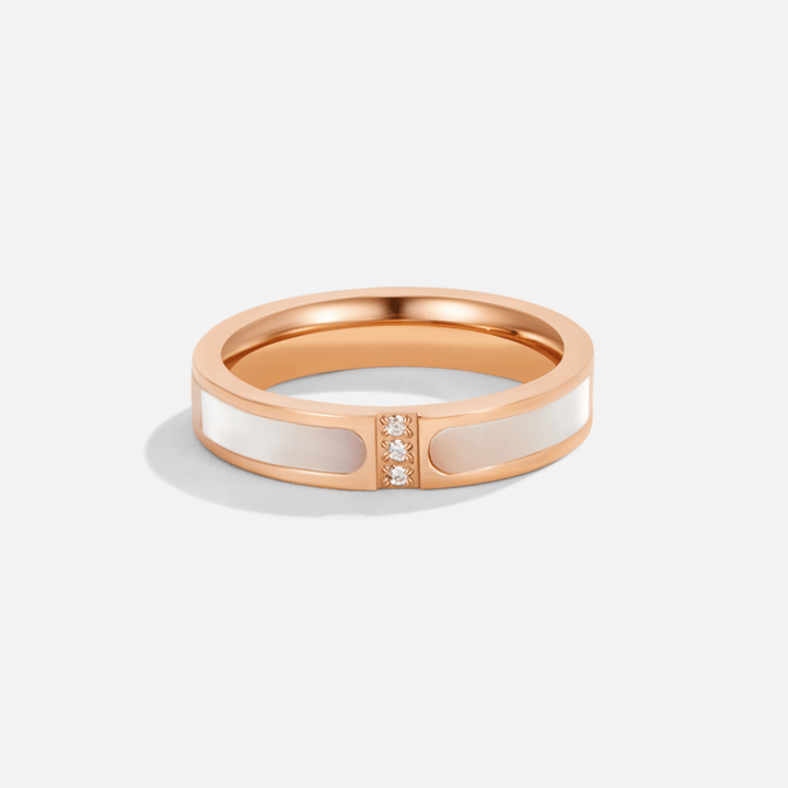 Magnifique Anneau en Perles Émeraude pour un Style Élégant et Raffiné