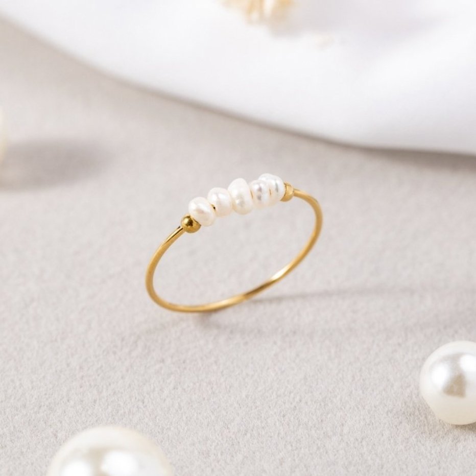 Bague Élégance en Perles d'Eau Douce pour un Style Sophistiqué
