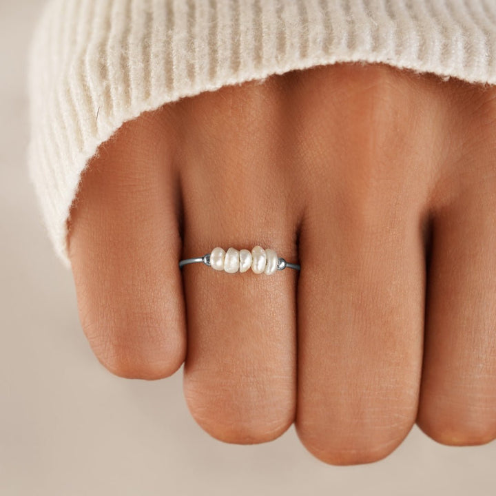 Anneau en argent élégant avec perles d'eau douce classiques pour un style chic