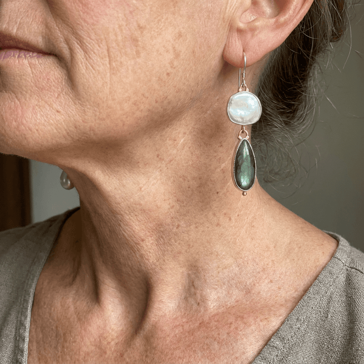 Elegante Statement-Ohrringe mit Labradorit-Perlen