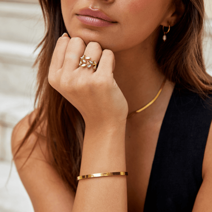 Bague Feuille Dorée Élégante - Accessoire Chic et Raffiné