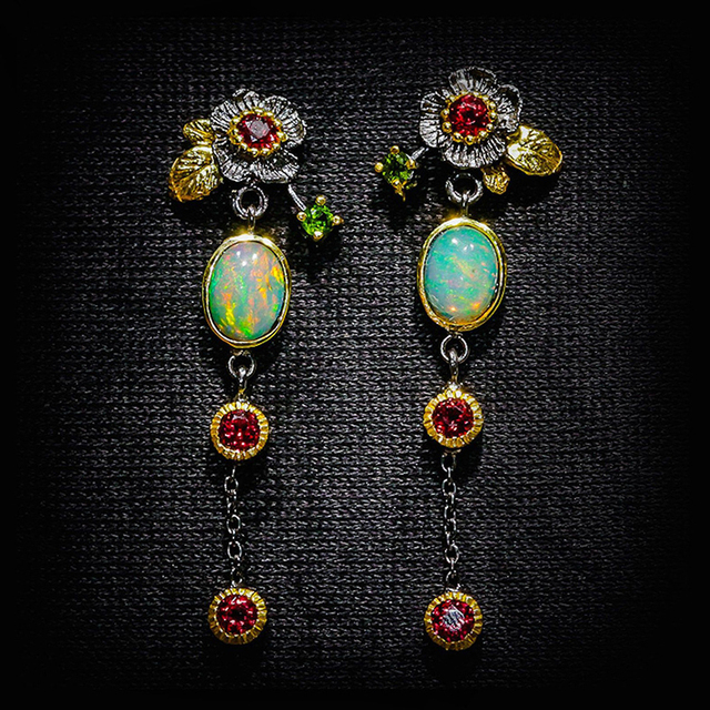 Radiance Éclatantes - Boucles d'Oreilles Opale & Rubis