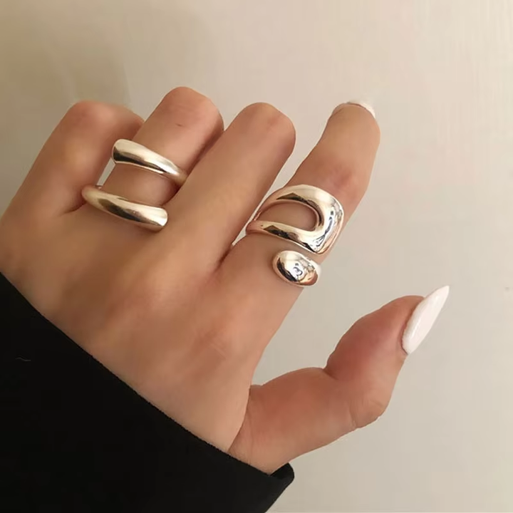Ensemble d'anneaux en argent élégant pour un style sophistiqué