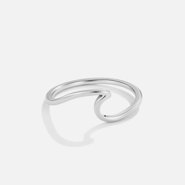 Anneau Ondulé Élégant en Argent Imari pour un Style Raffiné