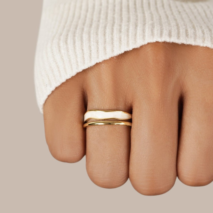 Alliance Empilable Élégante au Design Moderne